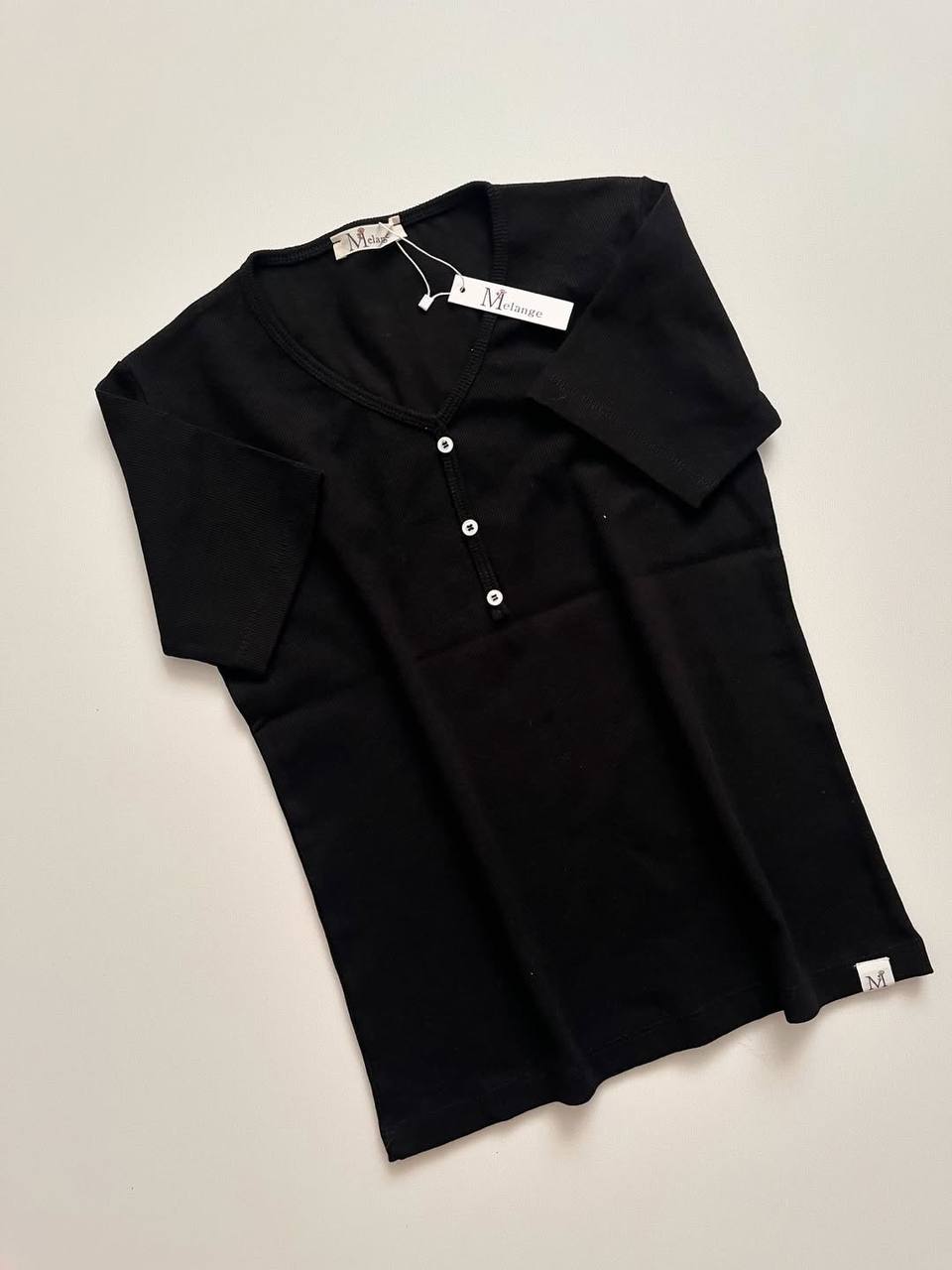 خرید تیشرت زنانه استین کوتاه یقه هفت دکمه نما