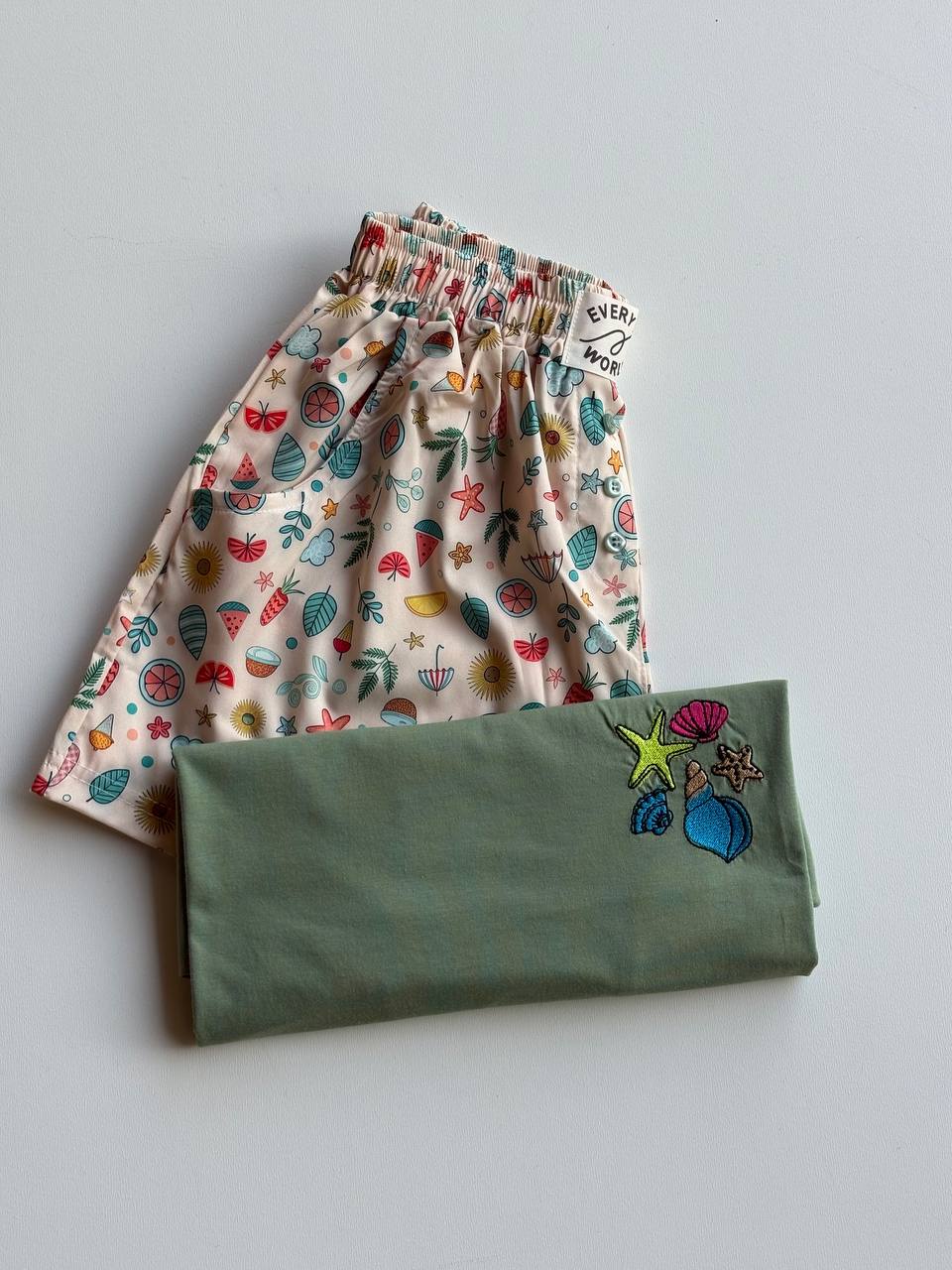 ست تیشرت و شورتک زنانه