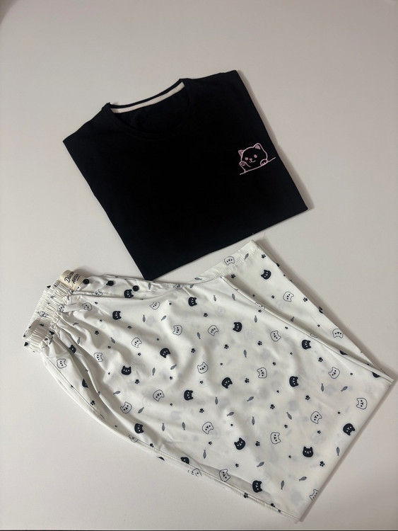 خرید انلاین تیشرت لانگ و شلوار بگ طرح عروسکی زنانه