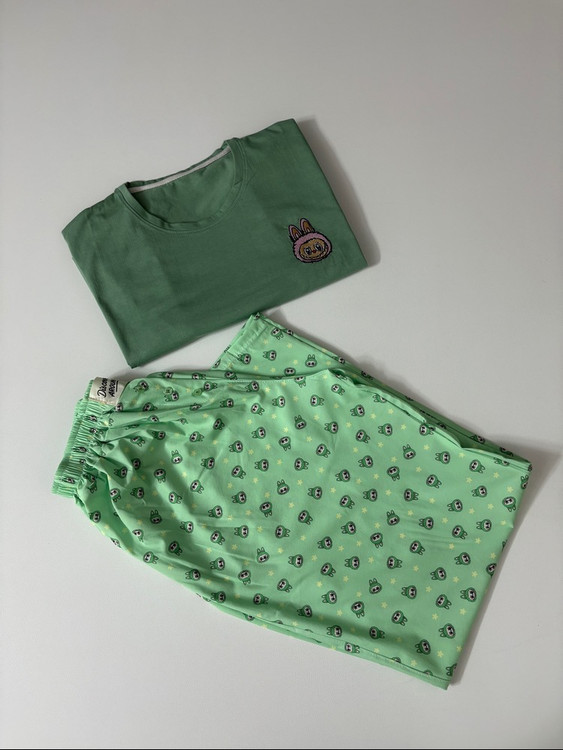 ست تیشرت و شلوار زنانه